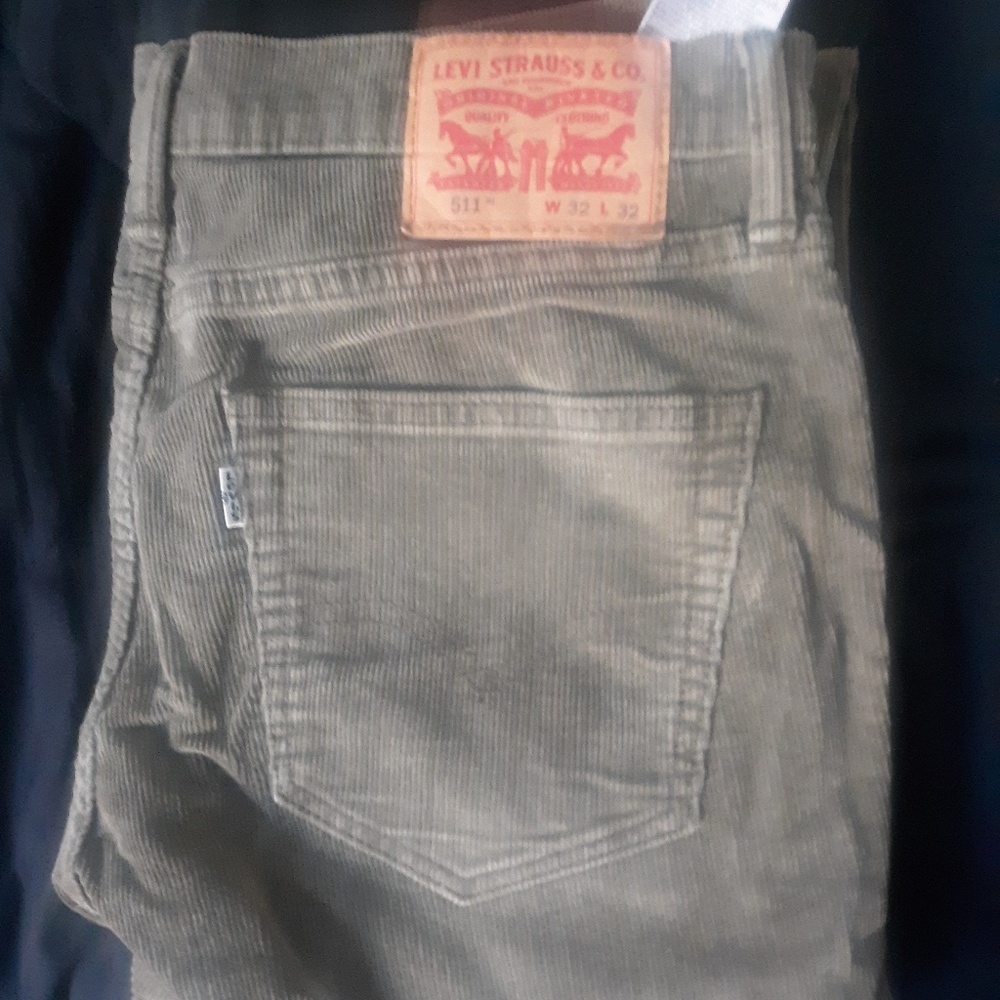 Levi's Straight Leg Corduroy Jeans
